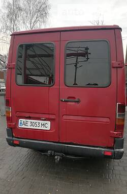 Грузопассажирский фургон Mercedes-Benz Sprinter 2002 в Новомосковске
