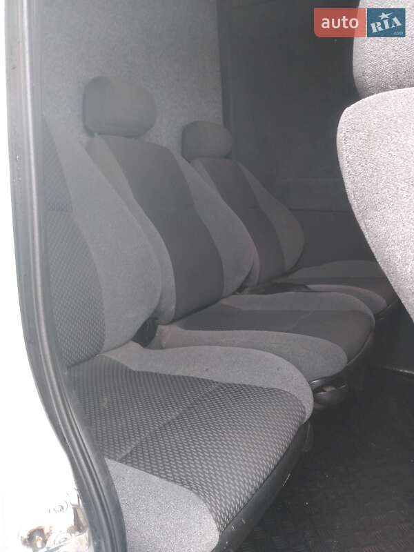 Микроавтобус Mercedes-Benz Sprinter 2003 в Тячеве фото 2 Микроавтобус Mercedes-Benz Sprinter 2003 в Тячеве