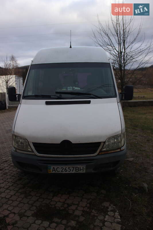 Микроавтобус Mercedes-Benz Sprinter 2001 в Межгорье