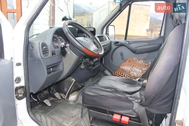 Микроавтобус Mercedes-Benz Sprinter 2001 в Межгорье