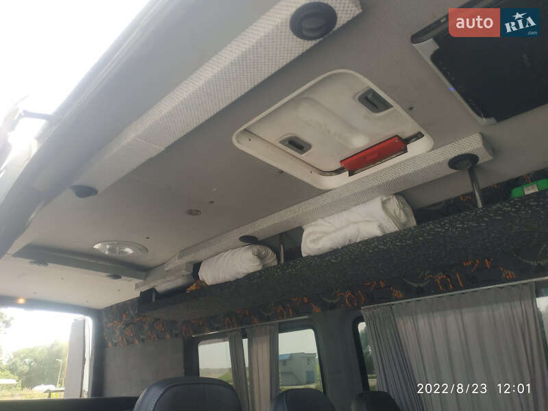 Микроавтобус Mercedes-Benz Sprinter 2006 в Звенигородке