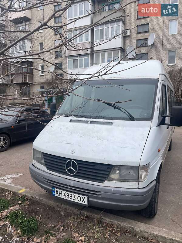 Микроавтобус Mercedes-Benz Sprinter 1999 в Покровске