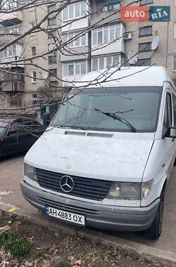 Микроавтобус Mercedes-Benz Sprinter 1999 в Покровске