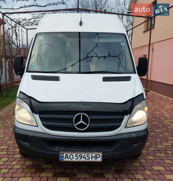 Микроавтобус Mercedes-Benz Sprinter 2012 в Тячеве