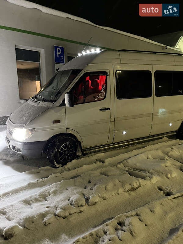 Мікроавтобус Mercedes-Benz Sprinter 2005 в Тячеві