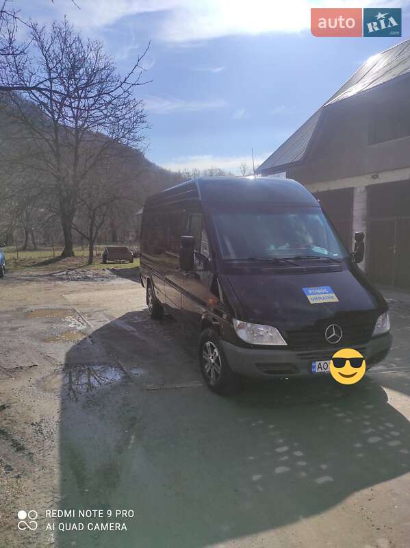Mercedes-Benz Sprinter 2004