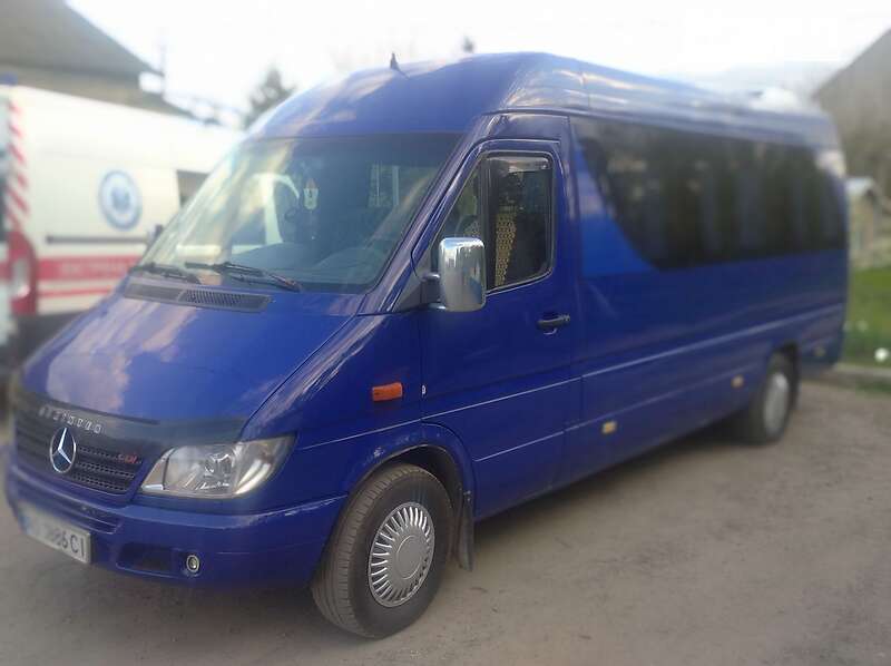 Микроавтобус Mercedes-Benz Sprinter 2005 в Ивано-Франковске