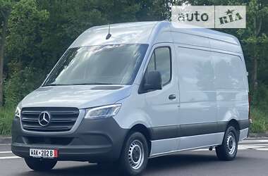 Грузовой фургон Mercedes-Benz Sprinter 2019 в 