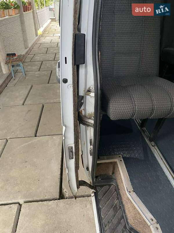 Мікроавтобус Mercedes-Benz Sprinter 1998 в Тячеві