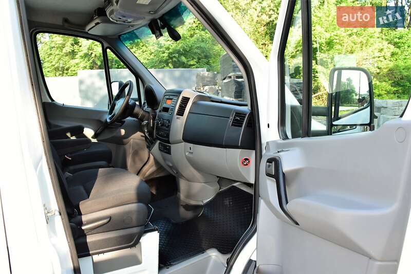 Автовоз Mercedes-Benz Sprinter 2014 в Дрогобичі