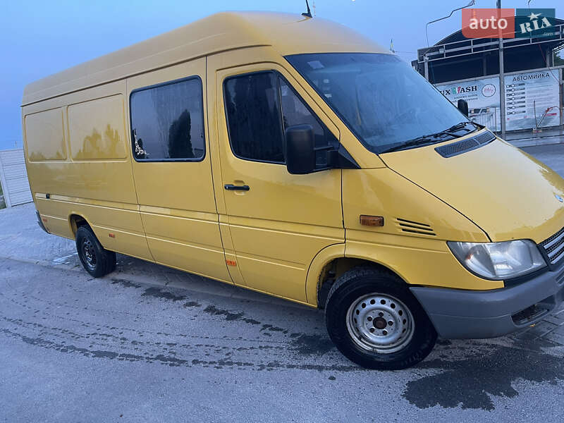 Mercedes-Benz Sprinter 2005