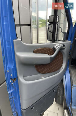 Туристический / Междугородний автобус Mercedes-Benz Sprinter 2005 в 