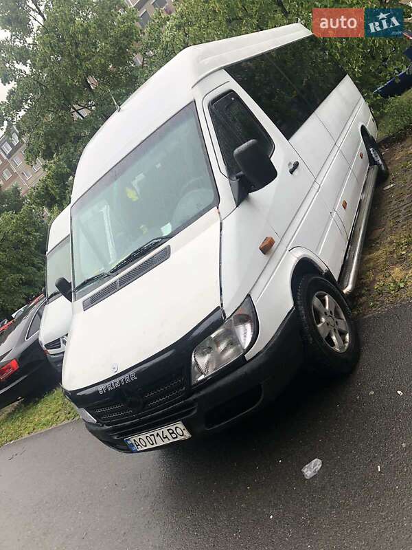 Mercedes-Benz Sprinter 2004