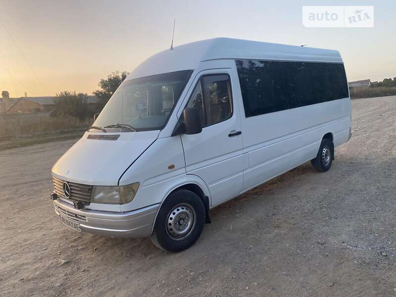 Туристический / Междугородний автобус Mercedes-Benz Sprinter 1999 в Тростянце