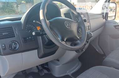Грузовой фургон Mercedes-Benz Sprinter 2017 в 