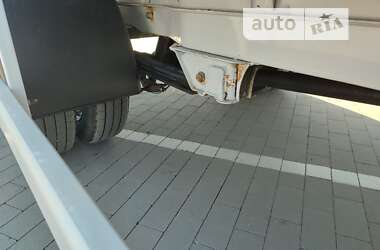 Грузовой фургон Mercedes-Benz Sprinter 2015 в 