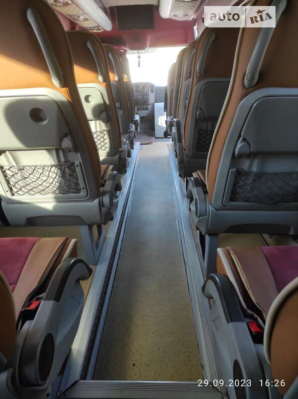 Туристический / Междугородний автобус Mercedes-Benz Sprinter 2012 в Сумах