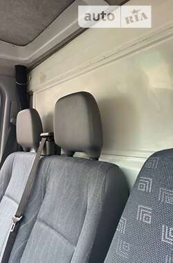 Грузовой фургон Mercedes-Benz Sprinter 2005 в 