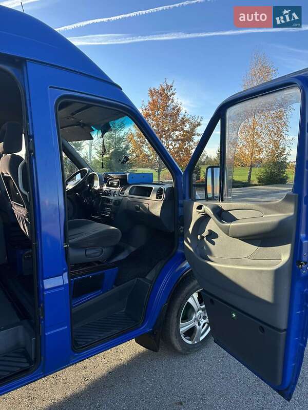 Микроавтобус Mercedes-Benz Sprinter 2004 в Черновцах