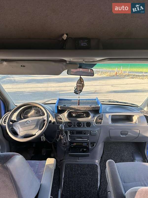 Микроавтобус Mercedes-Benz Sprinter 2004 в Черновцах