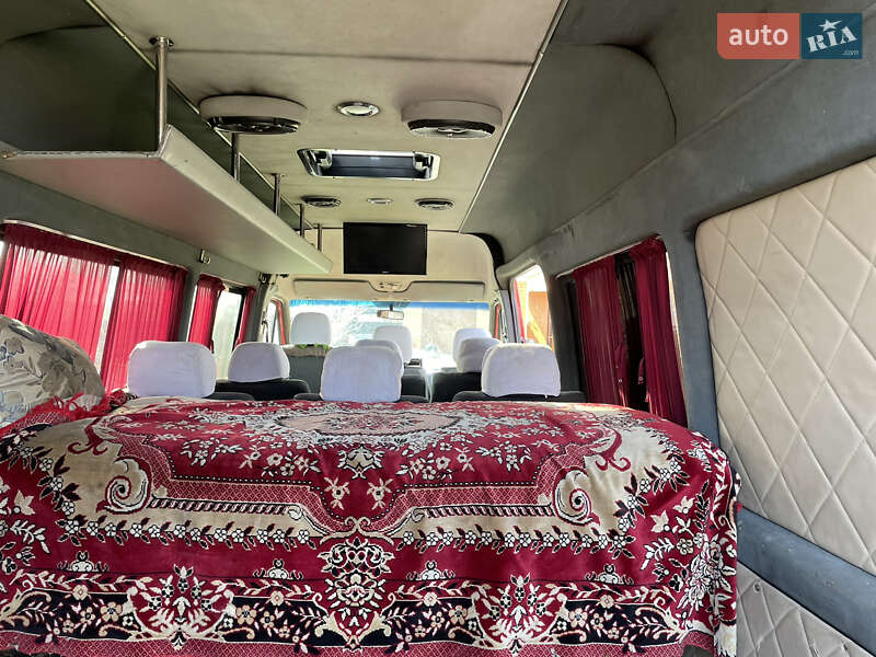 Микроавтобус Mercedes-Benz Sprinter 2006 в Ратным