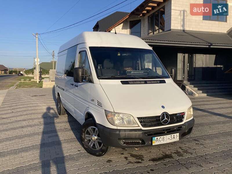 Микроавтобус Mercedes-Benz Sprinter 2006 в Иршаве