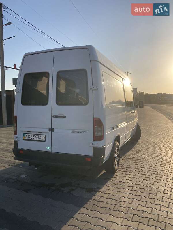 Микроавтобус Mercedes-Benz Sprinter 2006 в Иршаве