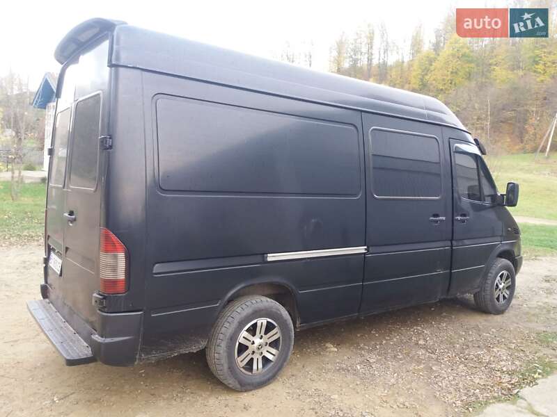 Микроавтобус Mercedes-Benz Sprinter 2000 в Черновцах