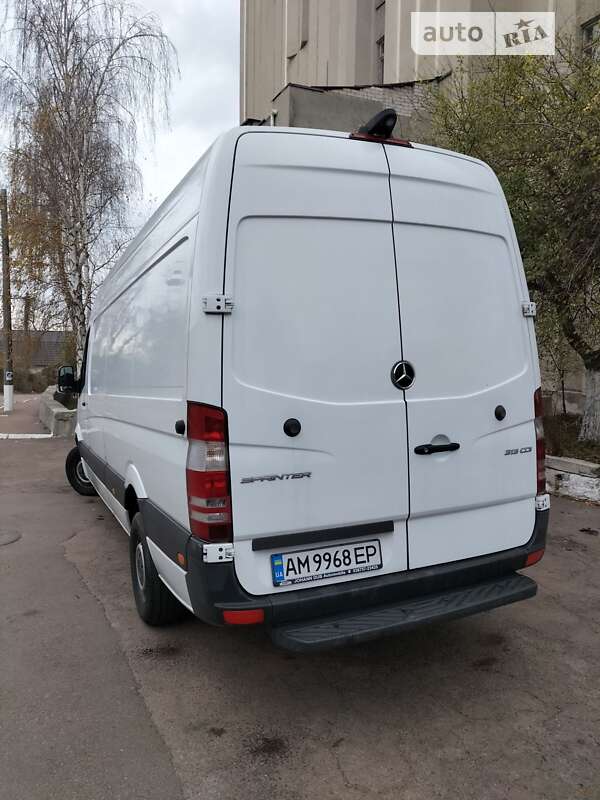 Грузовой фургон Mercedes-Benz Sprinter 2016 в Житомире
