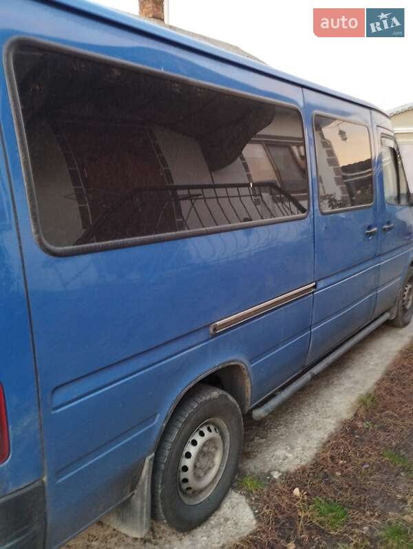 Микроавтобус Mercedes-Benz Sprinter 2006 в Кицмани