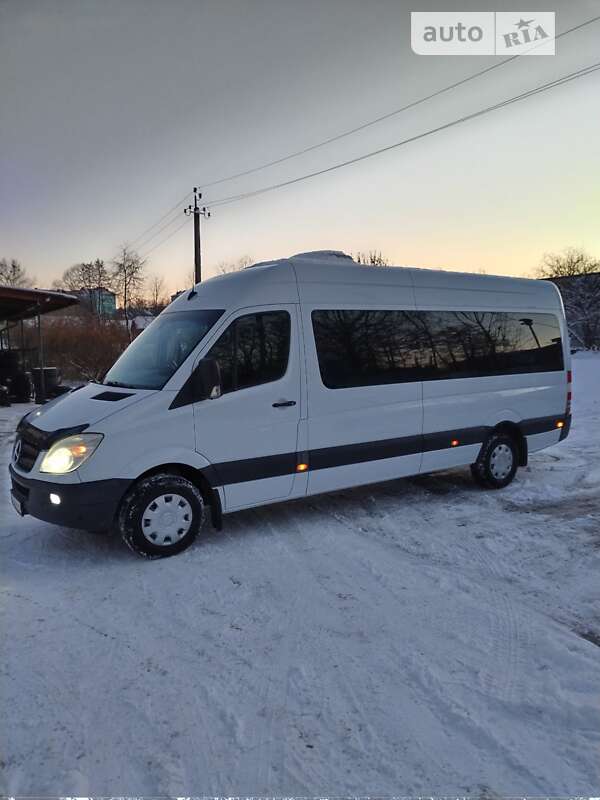 Mercedes-Benz Sprinter