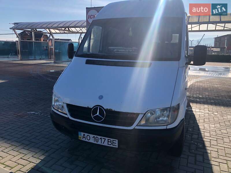 Туристичний / Міжміський автобус Mercedes-Benz Sprinter 2006 в Хусті