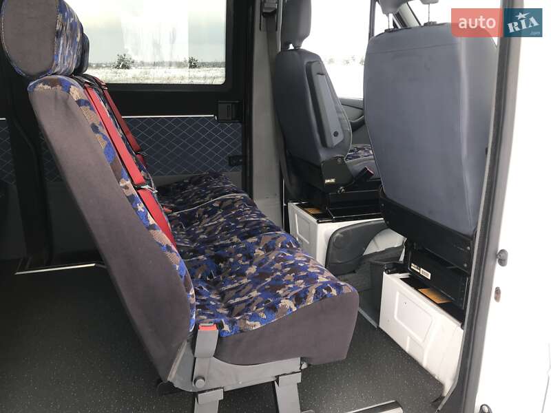 Вантажопасажирський фургон Mercedes-Benz Sprinter 2006 в Рівному