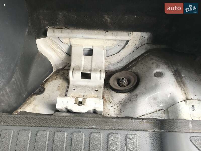 Вантажопасажирський фургон Mercedes-Benz Sprinter 2006 в Рівному
