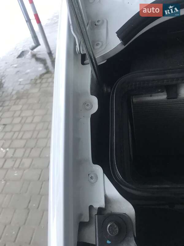 Вантажний фургон Mercedes-Benz Sprinter 2016 в Києві