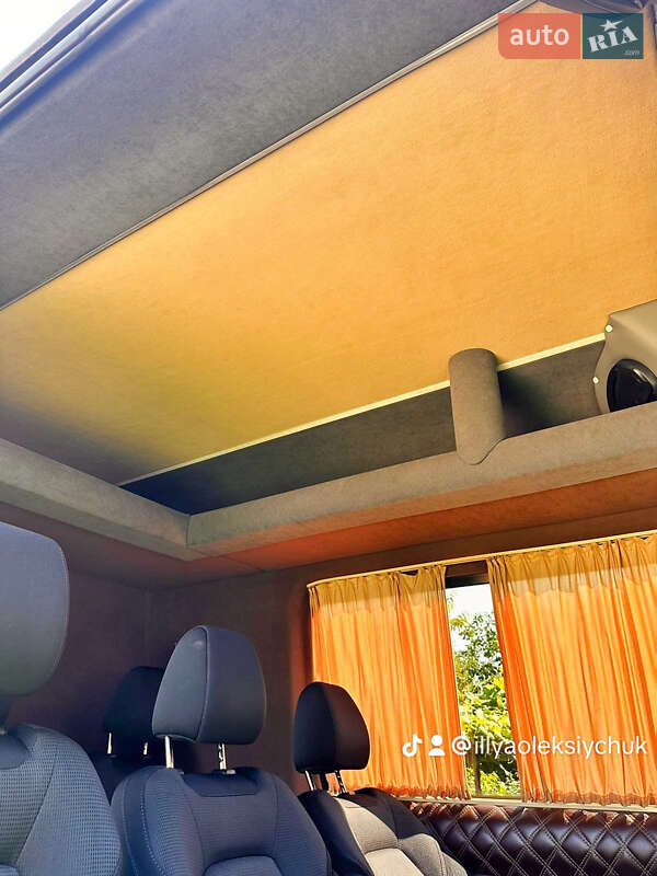 Мікроавтобус Mercedes-Benz Sprinter 2011 в Вижниці