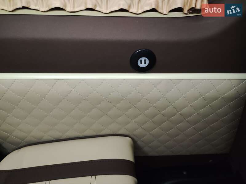 Туристичний / Міжміський автобус Mercedes-Benz Sprinter 2015 в Одесі