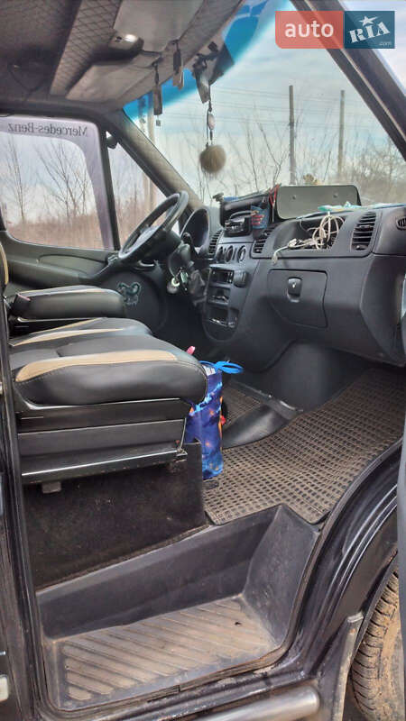 Мікроавтобус Mercedes-Benz Sprinter 2005 в Новодністровську
