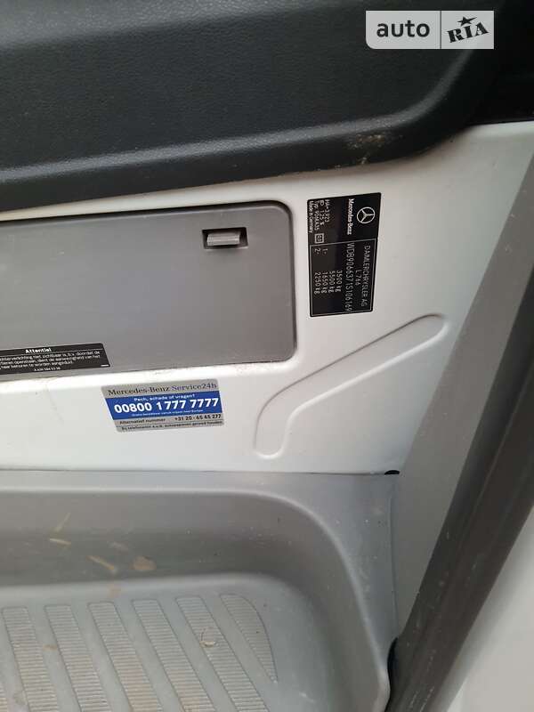 Вантажний фургон Mercedes-Benz Sprinter 2006 в Чернівцях фото 5 Вантажний фургон Mercedes-Benz Sprinter 2006 в Чернівцях