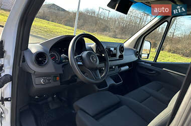 Грузовой фургон Mercedes-Benz Sprinter 2019 в 