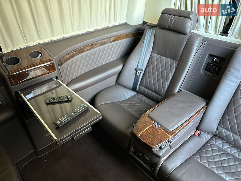 Вантажопасажирський фургон Mercedes-Benz Sprinter 2010 в Києві