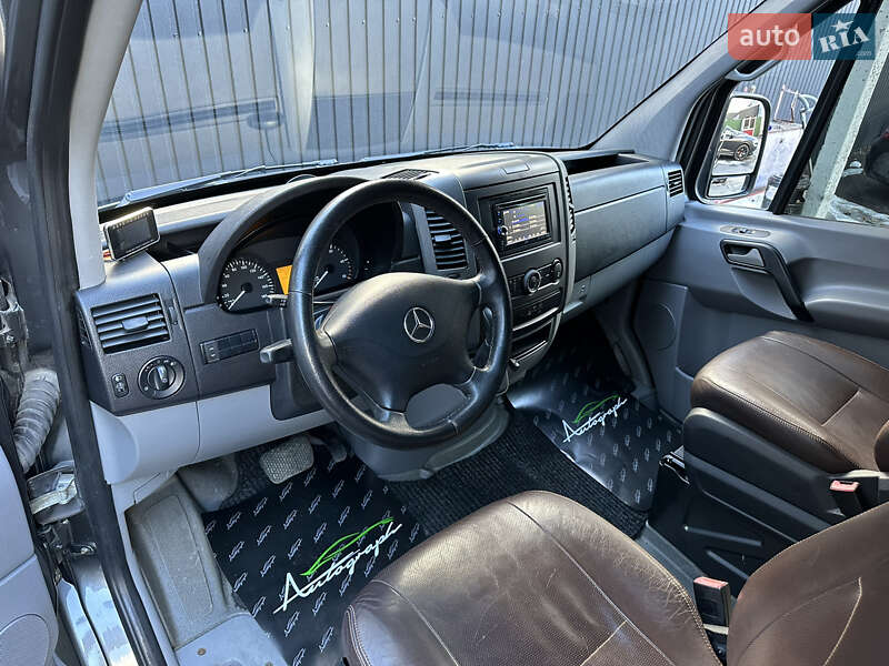 Вантажопасажирський фургон Mercedes-Benz Sprinter 2010 в Києві