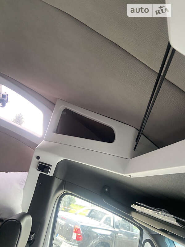 Автовоз Mercedes-Benz Sprinter 2019 в Мостиске