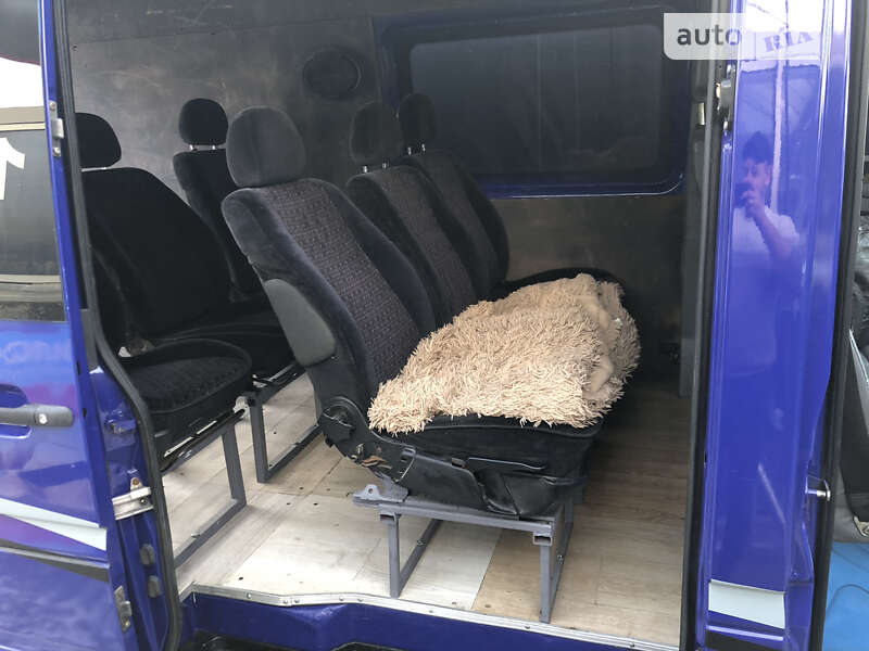 Микроавтобус Mercedes-Benz Sprinter 2003 в Могилев-Подольске