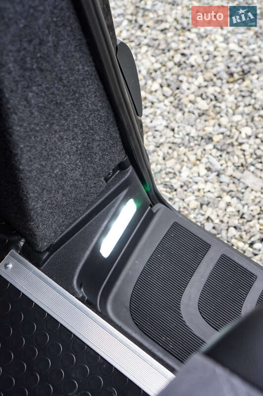 Микроавтобус Mercedes-Benz Sprinter 2019 в Тернополе фото 48 Микроавтобус Mercedes-Benz Sprinter 2019 в Тернополе