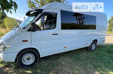 Вантажопасажирський фургон Mercedes-Benz Sprinter 2004 в Сторожинці