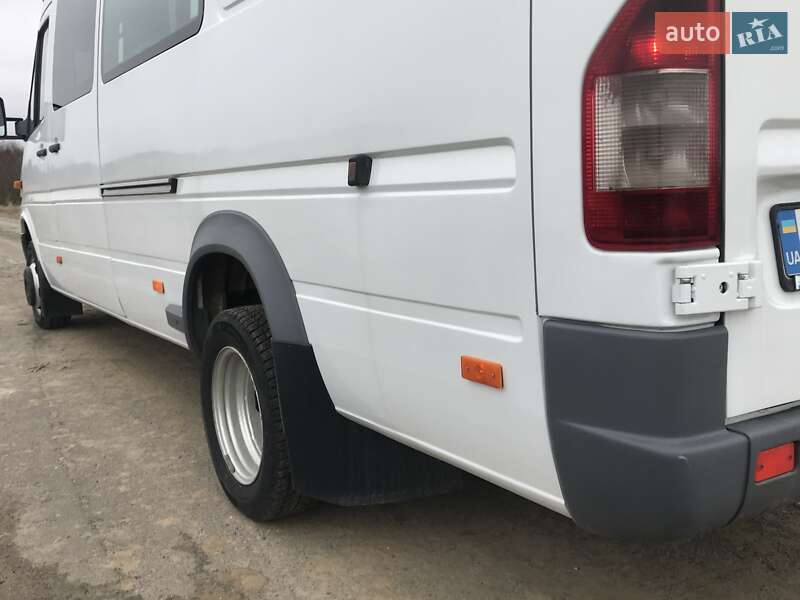 Вантажопасажирський фургон Mercedes-Benz Sprinter 2006 в Рівному