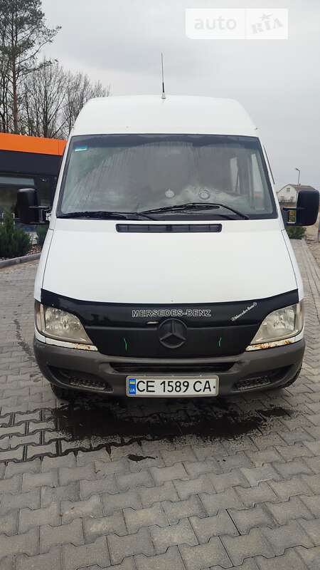 Вантажопасажирський фургон Mercedes-Benz Sprinter 2001 в Чернівцях