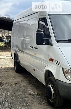 Грузовой фургон Mercedes-Benz Sprinter 2003 в Львове