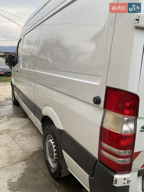 Вантажний фургон Mercedes-Benz Sprinter 2012 в Тячеві